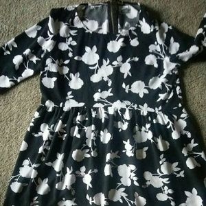 Old Navy black and white A line dress